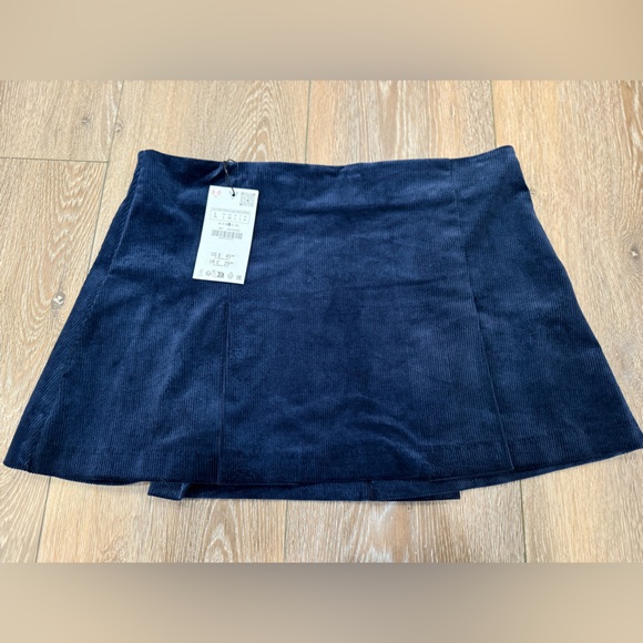 NWT Zara Dark Navy Blue soft Corduroy Skater Skirt Soft grunge dark academia - Picture 1 of 5